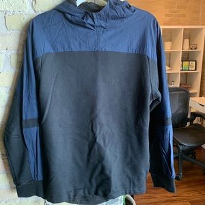 Tim Coppins Size L Pullover